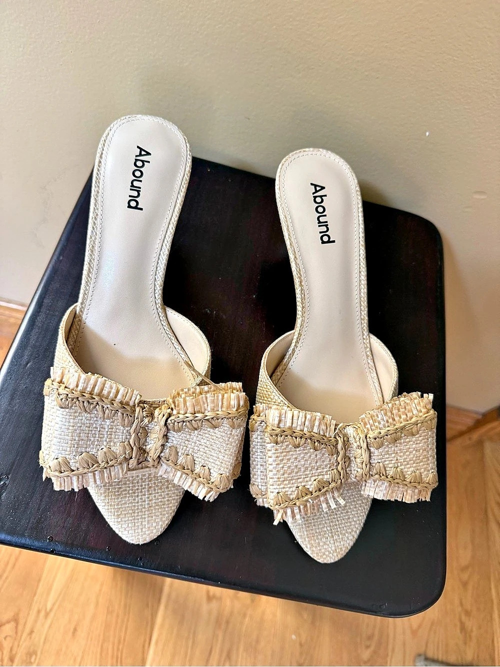 Abound Juice Bow Raffia Mule Heels Gold US 8